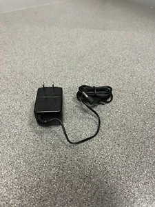 AC-DC Adapter 3ft 76z9 Model 28-d12-100 Input AC120V 60 hz 2.5w output dc12v - Picture 1 of 7
