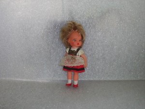 muñeco de goma antiguo