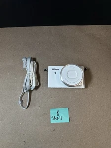 Nikon 1 J4 WEISS Zoom Kit VR mit 10-30mm FUNKTIONIERT schneller Versand!!! - Bild 1 von 17