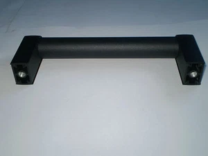 Maxi ALU Griff stabil - Rackgriff schwarz Aluminium M8 d 28mm 22,2 x 7,5cm - NEU - Picture 1 of 1