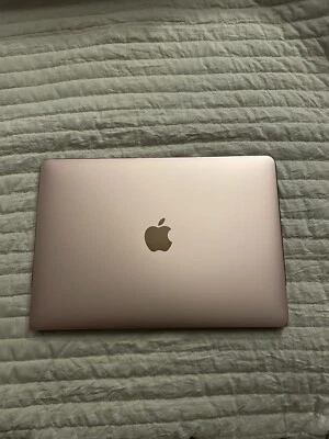 Apple Macbook - 12” Display - Intel Core M3 - 8GB Memory -  256 Flash storage - Image 1 of 4