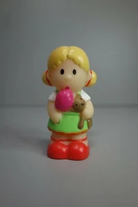 ELC Happyland NIÑA con figura de peluche - Usado, juguete para niños, figura coleccionable - Imagen 1 de 9