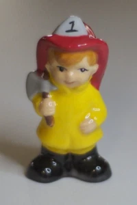 Pie Bird Fireman with Axe Piebird Made in USA by Nancy Davis - Foto 1 di 4