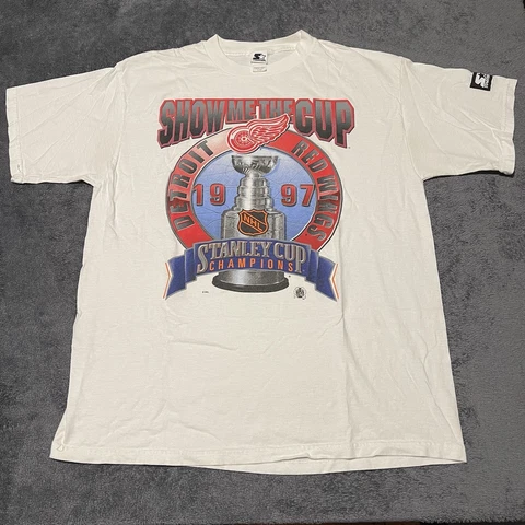 Vintage 1997 Starter Detroit Red Wings Stanley Cup Champions Graphic T-Shirt Cover