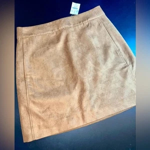 J Crew Tan Colored Suede Zip Back Lined Mini Skirt Size 10 NWT - Picture 1 of 10
