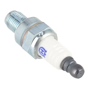 McCulloch Strimmer Spark Plug GENUINE MB 305 CBS - Picture 1 of 12