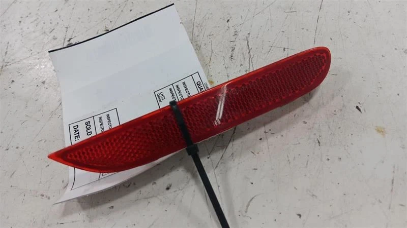 Luz de señalización trasera Nissan Rogue 2014 2015 2016 2017 Foto 1 de 4