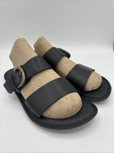 Born Sandals Women’s Sz 7m Buckle Adjustable 2 Straps Flats slide Leather Black - Picture 1 of 10