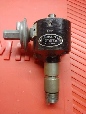 Mercedes Benz W111 1967, 230s BOSCH DISTRIBUIDOR DE ENCENDIDO 0231116048 Foto 1 de 3