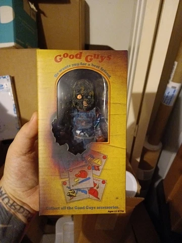 NECA Charred Chucky (Child's Play) Figure Scream Factory Exclusive Burnt NIB Cover