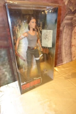 LAST UNIT!!!  BARBIE TOMB RAIDER, LARA CROFT, NRFB, VERY RARE - Imagen 1 de 4