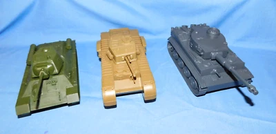 Juguete clásico soldados Segunda Guerra Mundial alemán tanque tigre ruso y churchill Foto 1 de 3