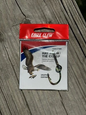 EAGLE CLAW ORIGINAL “CAMO” FISH HOOK HAT PIN/MONEY CLIP in Original Package - Image 1 of 4