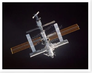 Internationale Raumstation aufgenommen vom Shuttle Discovery 8 x 10 Foto - Bild 1 von 1