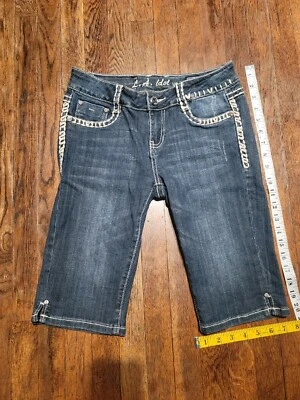 Pantalones Cortos de Jean Bermudas LA Idol Talla 3 Estrás Bling Puntada Gruesa Bordada Solapa  Foto 1 de 4