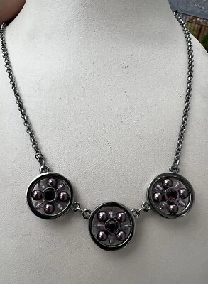 Collar de cristal negro y púrpura firmado por Swarovski Swan Foto 1 de 4