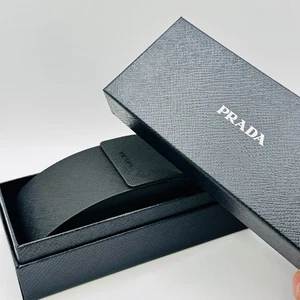 Prada Etui Brillen Brillenetui Sonnenbrillen Box Putztuch Gr. XL  NEU - Picture 1 of 10