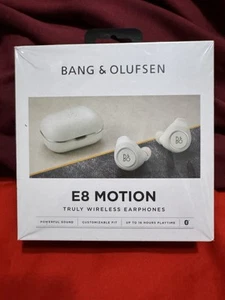 Bang & Olufsen E8 Motion Truly Wireless Earphones Earbuds Beoplay White NEW - Picture 1 of 2