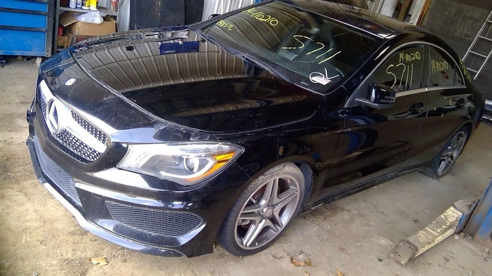Б/у двигатель 117 тип CLA250 FWD VIN 4E подходит для 14 MERCEDES CLA-CLASS 10301123 - Изображение 1 из 4