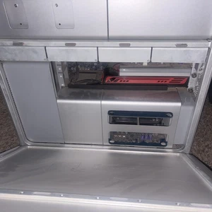 Apple A1186 Mac Pro (Early 2008) Xeon E5462 @ 2.8GHz 4C 8GB 3TB ATI 2600 XT - Picture 1 of 7