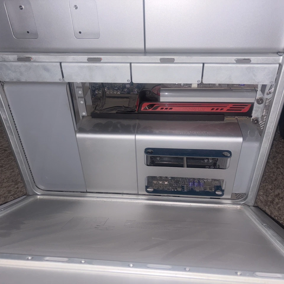 Apple A1186 Mac Pro (Early 2008)  Xeon E5462 @ 2.8GHz 4C 8GB 3TB ATI 2600 XT - Image 1 of 4