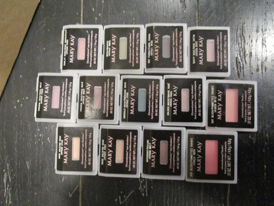 Mary Kay Chromafusion sombra de ojos y rubor lote de 13 piezas TODO NUEVO Foto 1 de 1