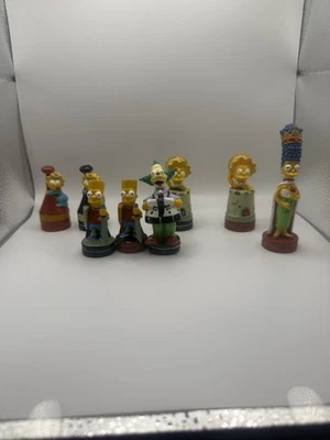 Pièces d'échecs Simpson Bart, Maggie, Crusty, Lisa et Marge - Photo 1/4