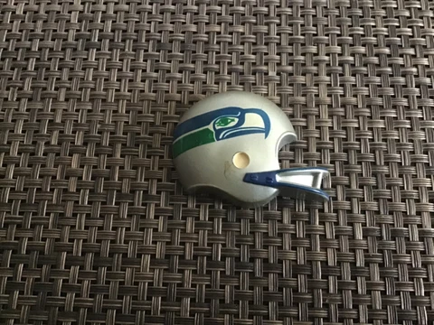 Vintage NFL RUSS Seattle Seahawks plastic fridge standing board magnets Cover
