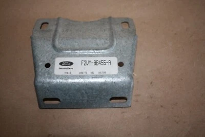 FORD F2VY-8B455-A 1992 1993 Lincoln Town Car Grille Grill Opening Bracket  - Image 1 of 3