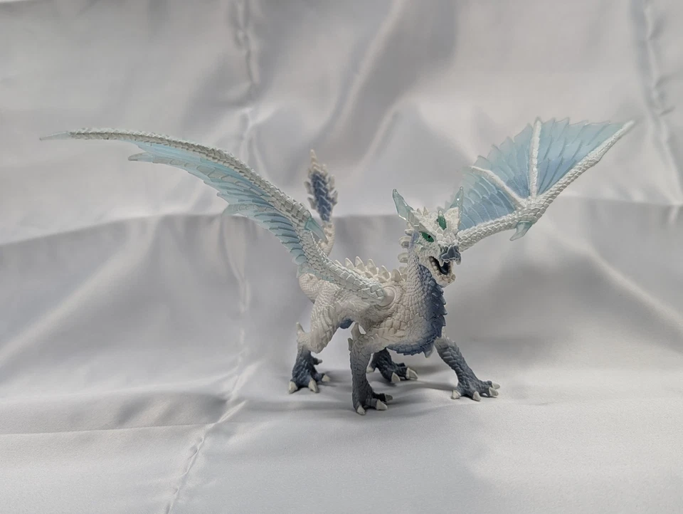 Schleich Eldrador Creatures Ice Dragon No. D-73527 Blue Poseable Wings Free Ship - Image 1 of 4