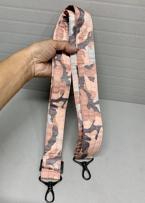 NUEVO SIN ETIQUETAS-CORREA DE REPUESTO con tacos para bolso bandolera Ranger rosa camuflaje ajustable ancho Foto 1 de 4