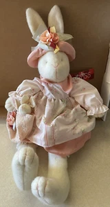 Vintage Russ Easter Bunny Rabbit SPRING BOUQUET Stuffed Animal Toy - Picture 1 of 10
