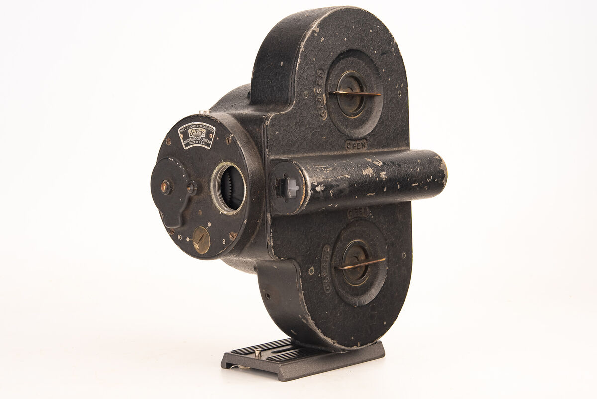Bell+Howell 16mm Movie Cameras for sale | eBay Bell+Howell 16mm Movie Cameras for sale | eBay