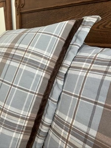 BILTMORE Newport EURO SHAMS Set of 2 Blue Brown Plaid 26x26x2 Original Packaging - Picture 1 of 3