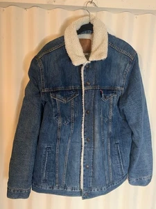 Vintage Levis Sherpa Lined Denim Trucker Jacket Size XL Snap Button - Picture 1 of 11