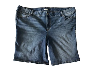 M JEANS by MAURICES Women's Dark Wash Blue Jean Bermuda Shorts Size 24W - Picture 1 of 7