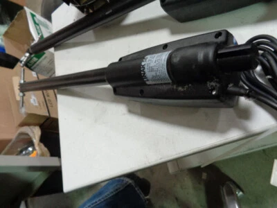 Linak  281R00-05-50-04 Conceptronics Actuator 3000N Max Load 24V 5 Amps Max - Image 1 of 3