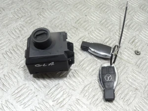 2017 MERCEDES GLA-CLASS 200 D MK1 X156 ESTATE IGNITION BARREL & 2 KEYS *9258 - Picture 1 of 7