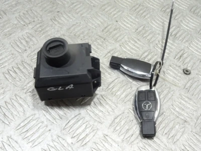 2017 MERCEDES GLA-CLASS 200 D MK1 X156 ESTATE IGNITION BARREL & 2 KEYS *9258 - Image 1 of 4