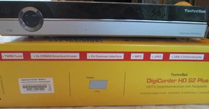 TechniSat DigiCorder HD S2 Plus Twin-Sat-Receiver mit Festplatte, Silber - Bild 1 von 4