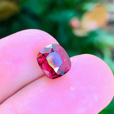 3.35 Crt Mahenge Garnet Reddish Pink 100% Natural Unheated mine Tanzania - Image 1 of 4