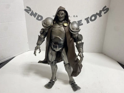 ThreeA 3A Marvel Doctor Doom 1/6th Classic Foto 1 de 4