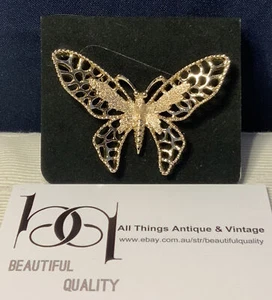 Beautiful, Boxed, Vintage Sarah Coventry Gold tone Filigree Butterfly Brooch Pin - Bild 1 von 11
