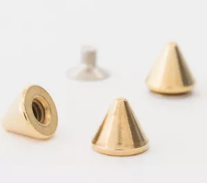 100 piezas Pico cono 7 mm de alto color dorado base de latón tornillo para zapatos, bolso de mano - Imagen 1 de 4
