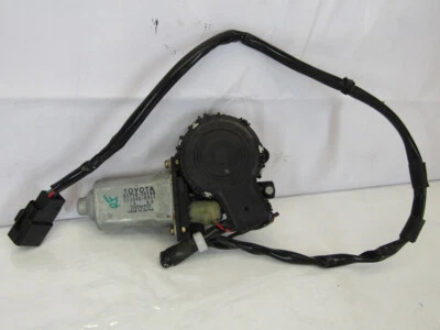 Двигатель переднего правого стеклоподъемника 1996-2002 Toyota 4Runner 85710-35150 от оригинального производителя - Изображение 1 из 4
