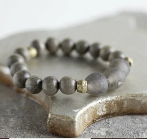 New STONE & STICK OASIS STRETCH BRACELET IN GRAY WITH ACCENTS IN BRASS - Picture 1 of 2