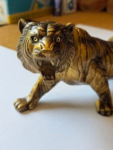Estatua de metal grande de tigre de 17,3 pulgadas de ancho estatuilla de metal japonesa - Imagen 1 de 15