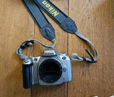 Nikon F55 35mm SLR Film Camera with 28-80mm Nikkor Zoom Lens and AF - Image 1 of 4