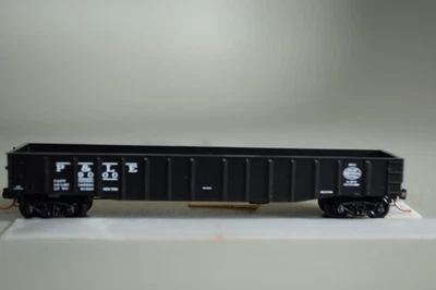 16015 Micro Trains 50' GONDOLA car P&LE PITTSBURGH AND LAKE ERIE - Image 1 of 4