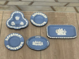 Vintage Lot Of 5 Pale Blue Jasper Ware Wedgwood Trinket / Trays Dishes Ashtrays - Picture 1 of 10